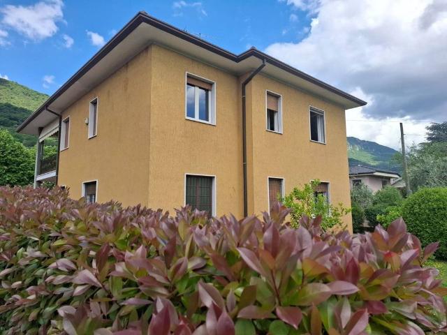 Villa Indipendente in vendita a Botticino Sera, Botticino