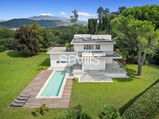 Villa Indipendente in vendita a Lucino, Montano Lucino