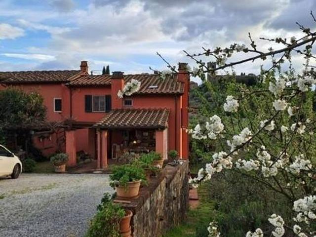 Villa Indipendente in vendita a Borgo A Buggiano, Buggiano Castello