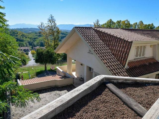 Villa Indipendente in vendita a Frosinone, Lazio