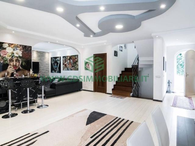 Villa Indipendente in vendita a Roma Capitale, Lazio