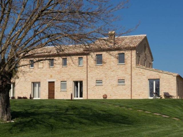 Villa Indipendente in vendita a Sant'Angelo, Marche