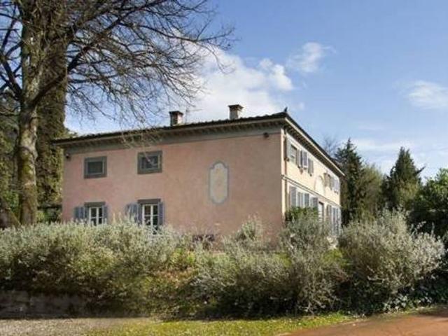 Villa Indipendente in vendita a Capannori, Toscana