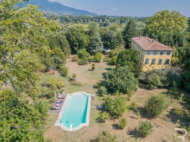 Villa Indipendente in vendita a Nozzano San Pietro, Bagni Di Lucca Ponte