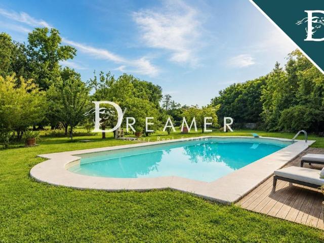 Villa Indipendente in vendita a Bagni Di Lucca Ponte, Toscana