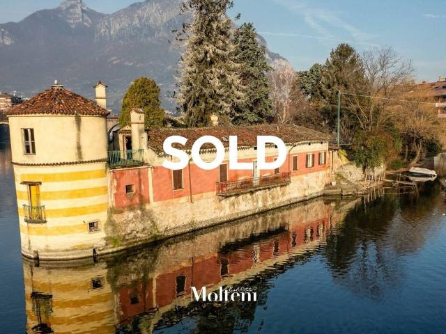 Villa Indipendente in vendita a Pescarenico, Lecco