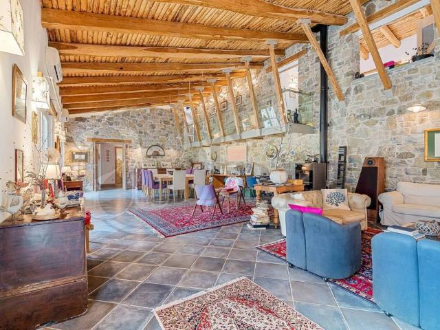 Villa Indipendente in vendita a Giungano, Salerno