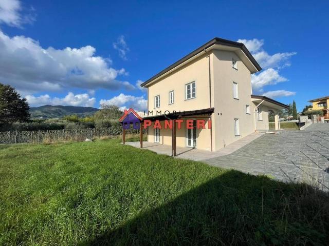 Villa Indipendente in vendita a Tofori, Capannori