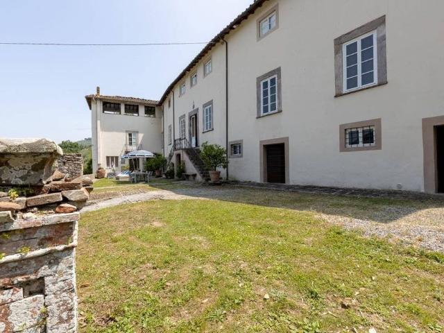 Villa Indipendente in vendita a Pozzuolo, Bagni Di Lucca Ponte