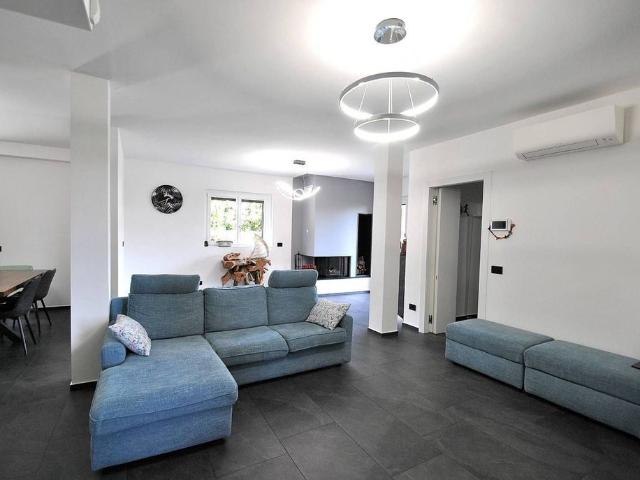 Villa Indipendente in vendita a Oreno, Vimercate