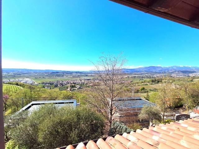 Villa Indipendente in vendita a Montericco, Negrar