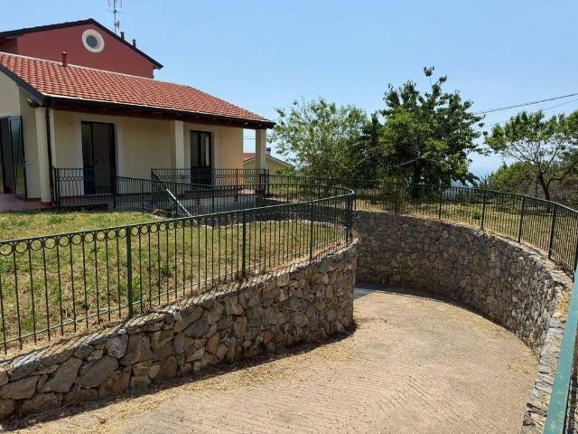 Villa Indipendente in vendita a Tovo San Giacomo, Liguria