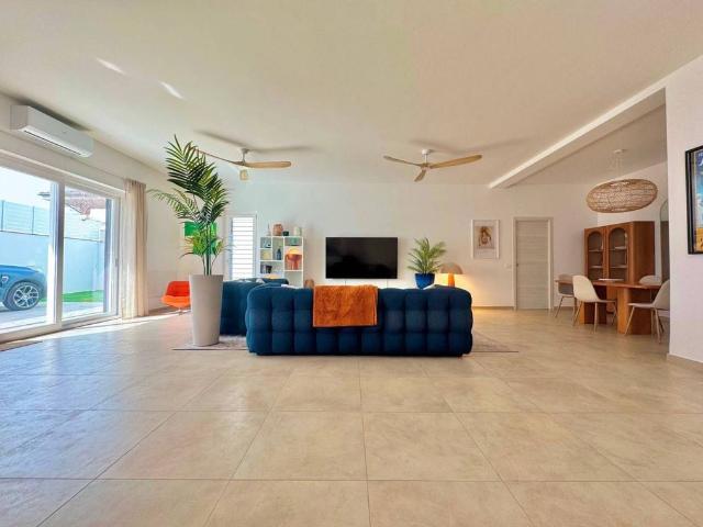 Villa Indipendente in vendita a Guidonia Montecelio, Roma Capitale