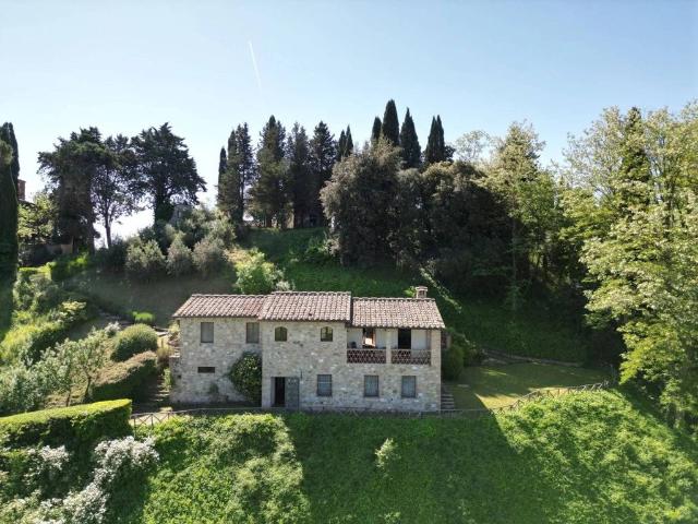 Villa Indipendente in vendita a Lucignano in Chianti, Gaiole In Chianti