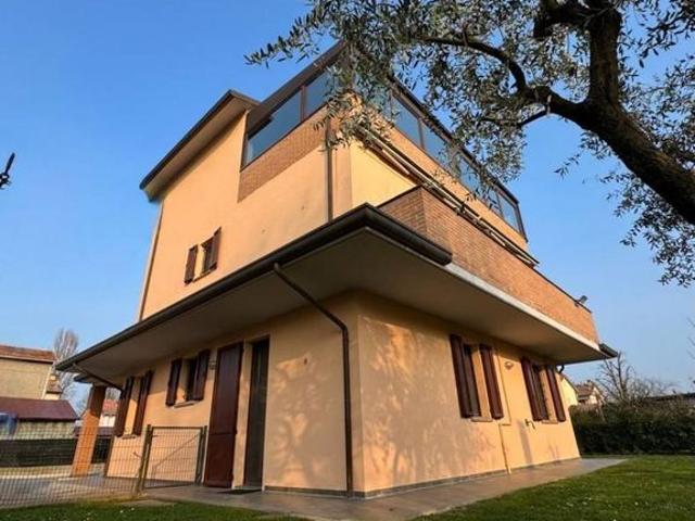 Villa Indipendente in vendita a Unione di Comuni della Romagna Forlivese, Quattro