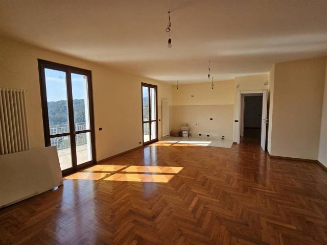 Villa Indipendente in vendita a Diano San Pietro, Liguria