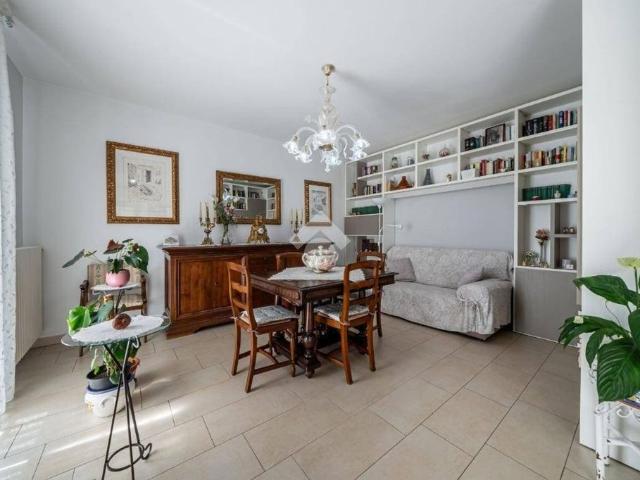 Villa Indipendente in vendita a Buon Pastore-Sant'Agnese-San Damaso, Modena