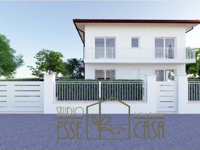 Villa Indipendente in vendita a Tonfano, Toscana