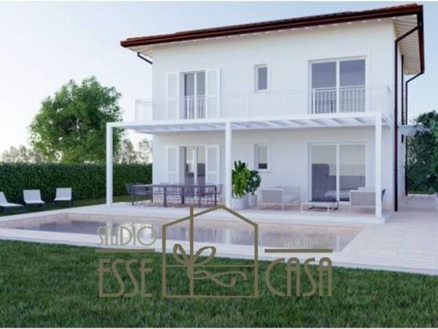 Villa Indipendente in vendita a Tonfano, Toscana