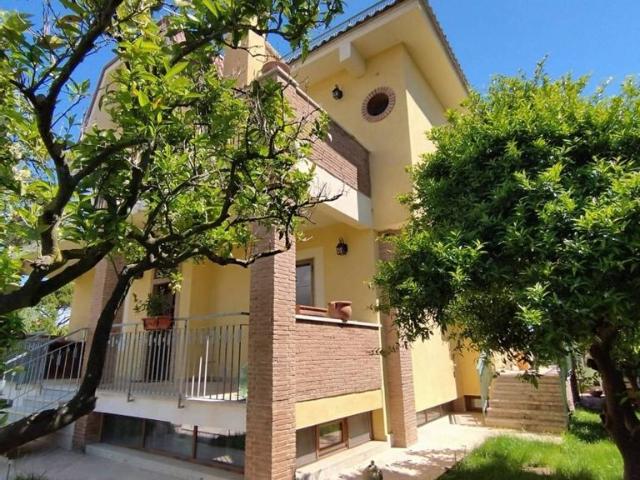 Villa Indipendente in vendita a Merola, Minturno