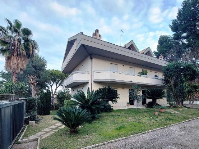 Villa Indipendente in vendita a Montesilvano, Abruzzo