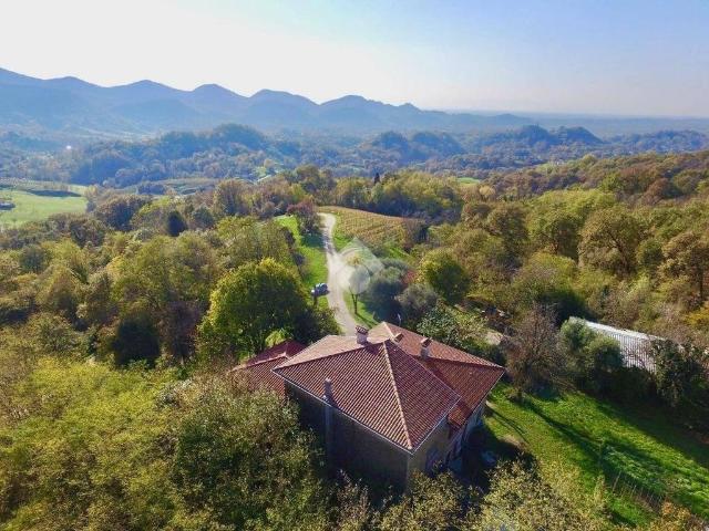 Villa Indipendente in vendita a Cavaso del Tomba, Caniezza