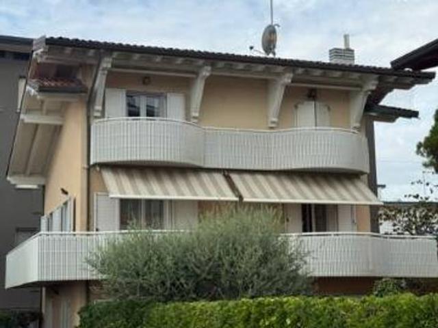 Villa Indipendente in vendita a Lignano Pineta, Friuli-Venezia Giulia