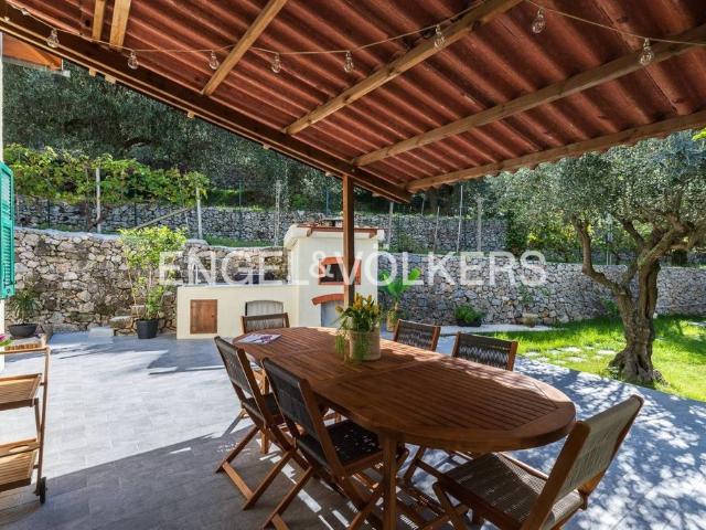Villa Indipendente in vendita a Olle Superiore, Finale Ligure