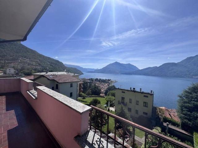 Villa Indipendente in vendita a Bellano, Lombardia