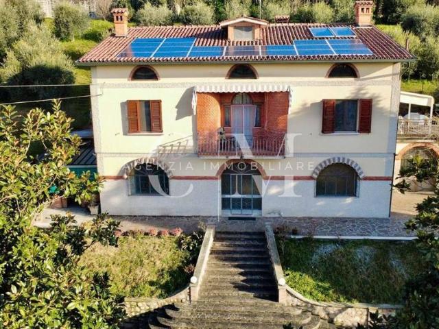 Villa Indipendente in vendita a Cazzago San Martino, Lombardia