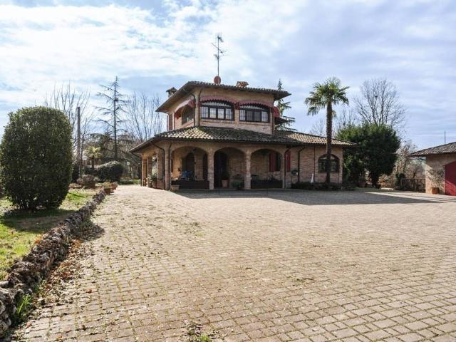 Villa Indipendente in vendita a Unione di comuni Terre di Castelli, Castelvetro Di Modena