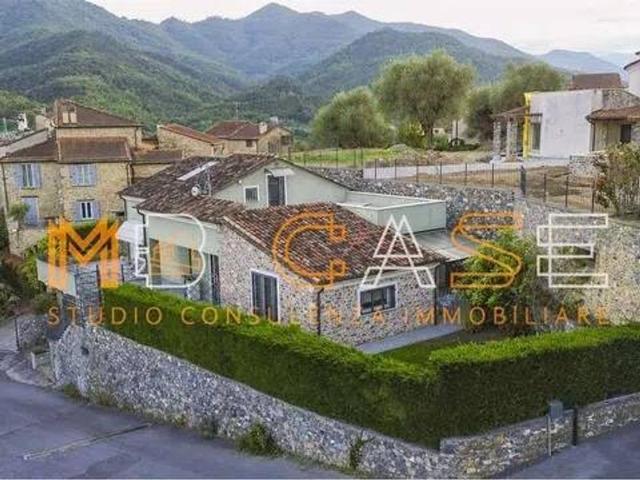 Villa Indipendente in vendita a Garlenda, Liguria