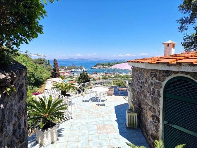 Villa Indipendente in vendita a Ischia, Campania