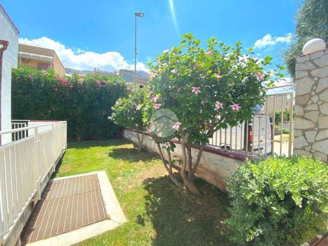 Villa Indipendente in vendita a Isola Delle Femmine, Sicilia
