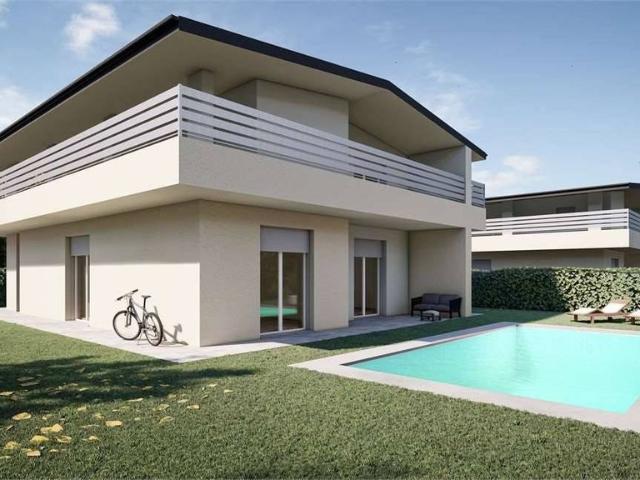 Villa Indipendente in vendita a Monguzzo, Lombardia