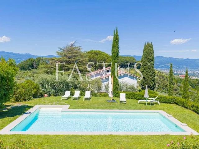 Villa Indipendente in vendita a Pistoia, Toscana
