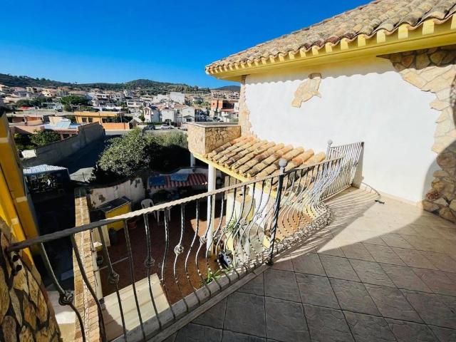 Villa Indipendente in vendita a Sinnai, Sardigna/Sardegna