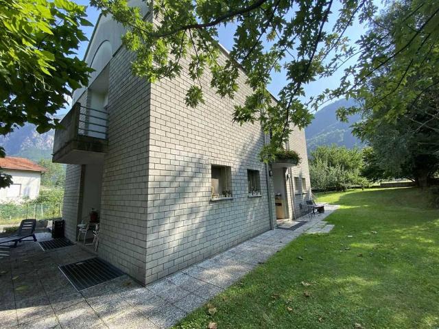 Villa Indipendente in vendita a Comunità montana della Valchiavenna, Prata Camportaccio