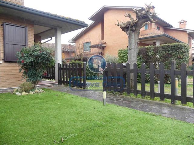 Villa Indipendente in vendita a Vicoli, Ravenna