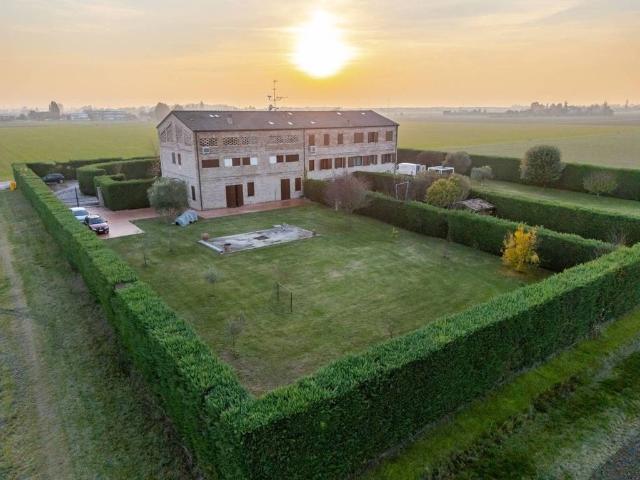 Villa Indipendente in vendita a Unione Reno Galliera, Bentivoglio