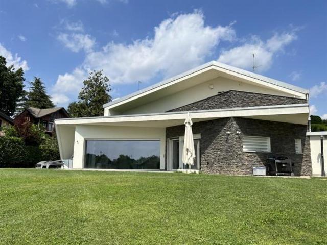 Villa Indipendente in vendita a Triuggio, Lombardia