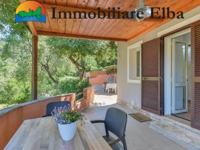 Villa Schiera in vendita a Morcone, Capoliveri