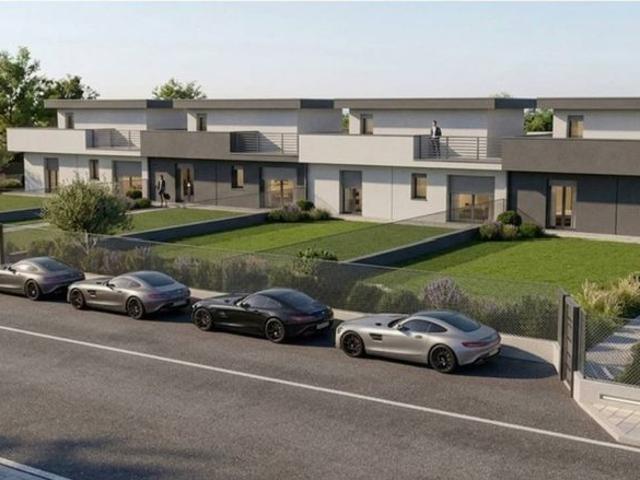 Villa Schiera in vendita a Perticato, Mariano Comense