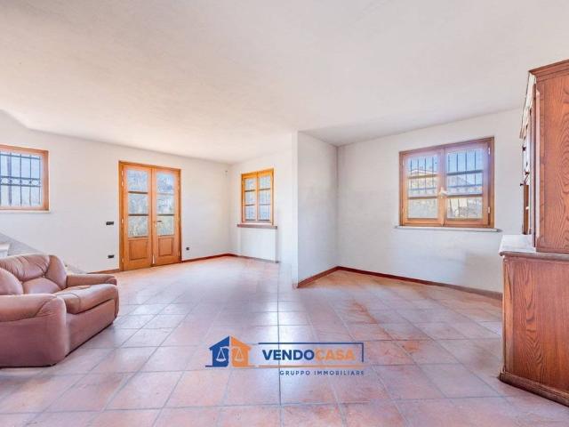 Villa Schiera in vendita a Debbia, Montignoso
