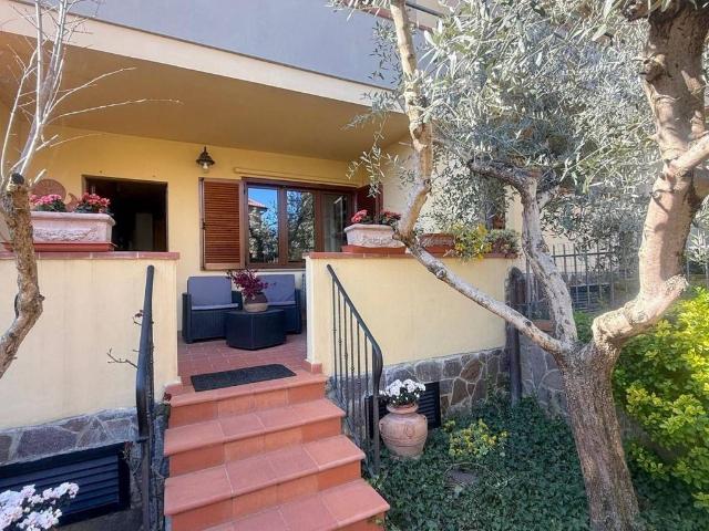 Villa Schiera in vendita a Geppetto, Scandicci