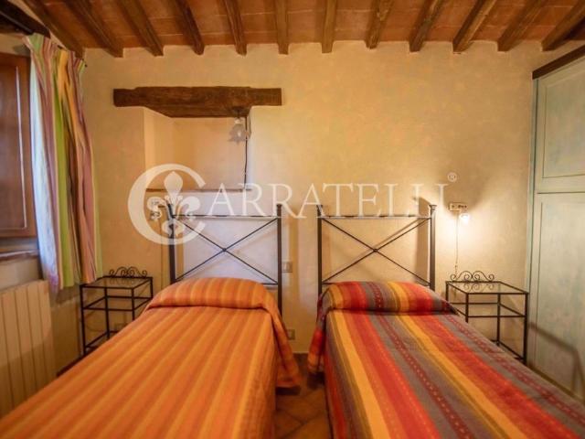 Rustico in vendita a Civitella Paganico, Pari