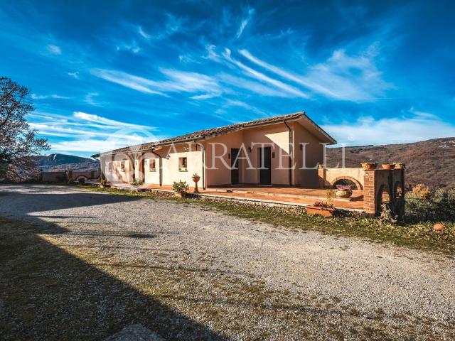 Rustico in vendita a Unione dei Comuni Montani Amiata Grossetana, Santa Fiora
