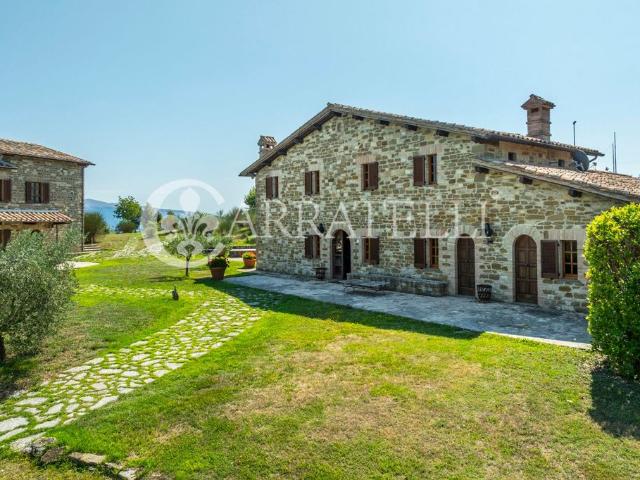 Rustico in vendita a Valfabbrica, Umbria
