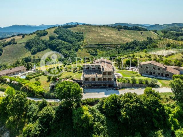 Rustico in vendita a Valfabbrica, Umbria