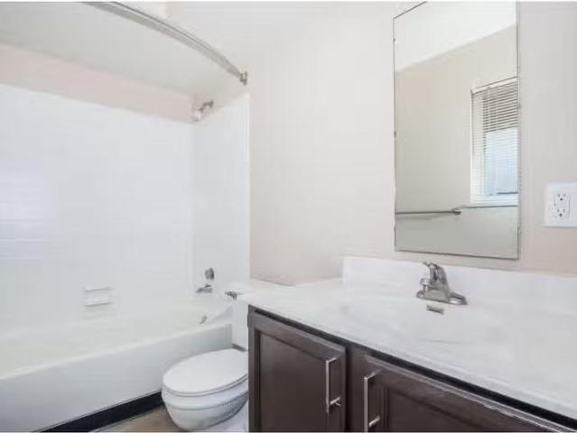 Condo for rent in Dayton